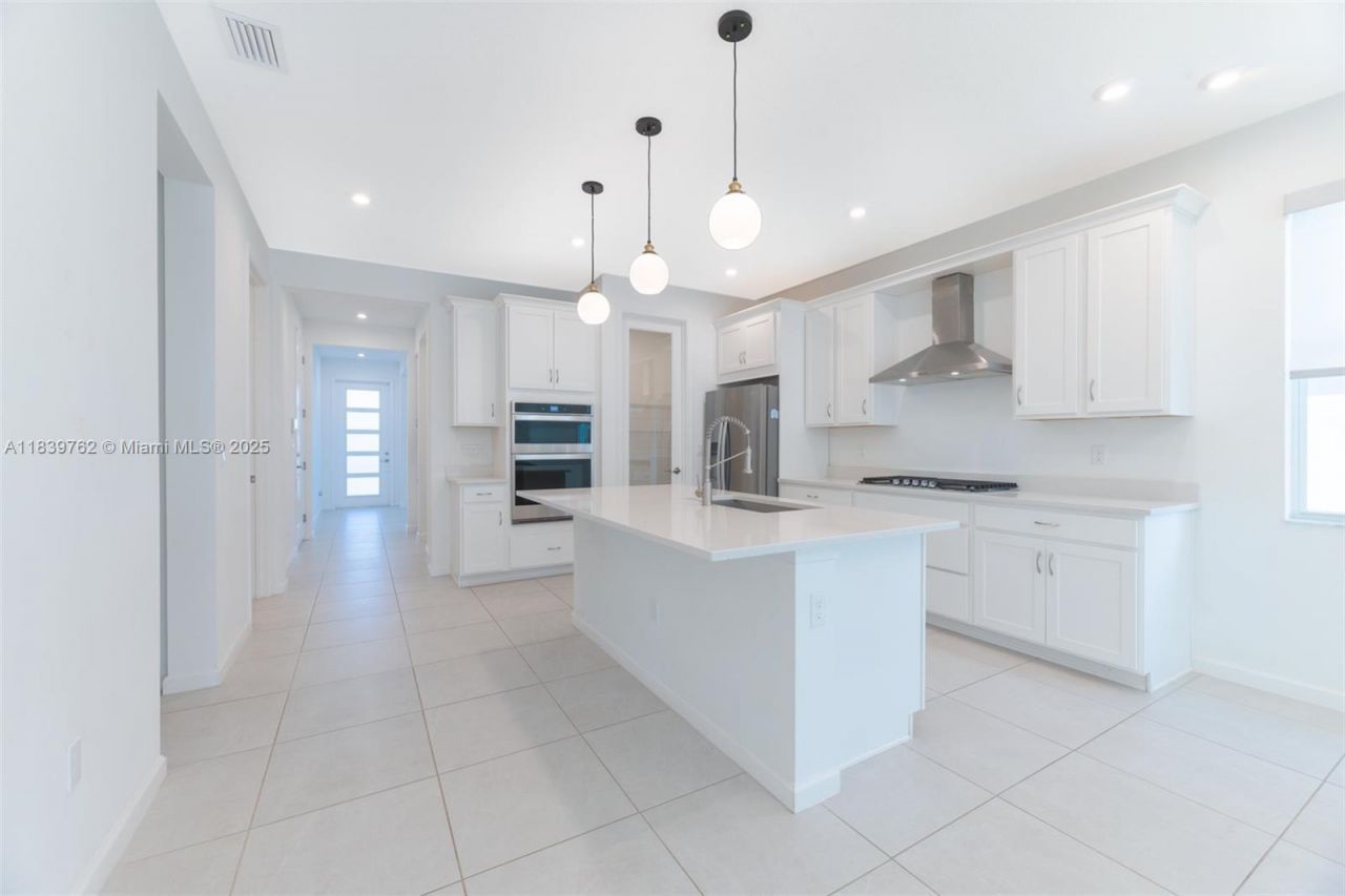 10669 SW Gloriana St, Port Saint Lucie, FL 34987 Photo