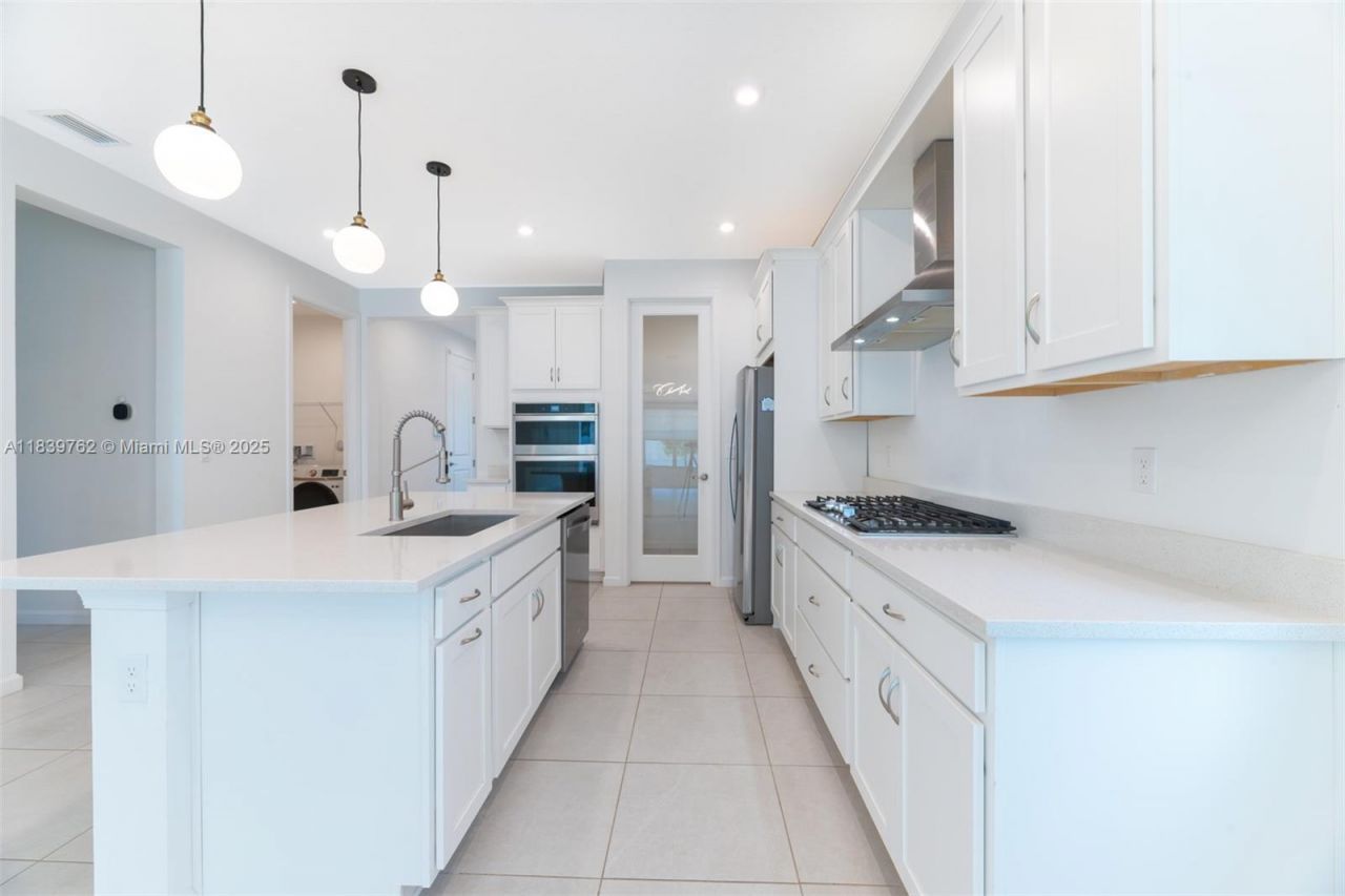 10669 SW Gloriana St, Port Saint Lucie, FL 34987 Photo