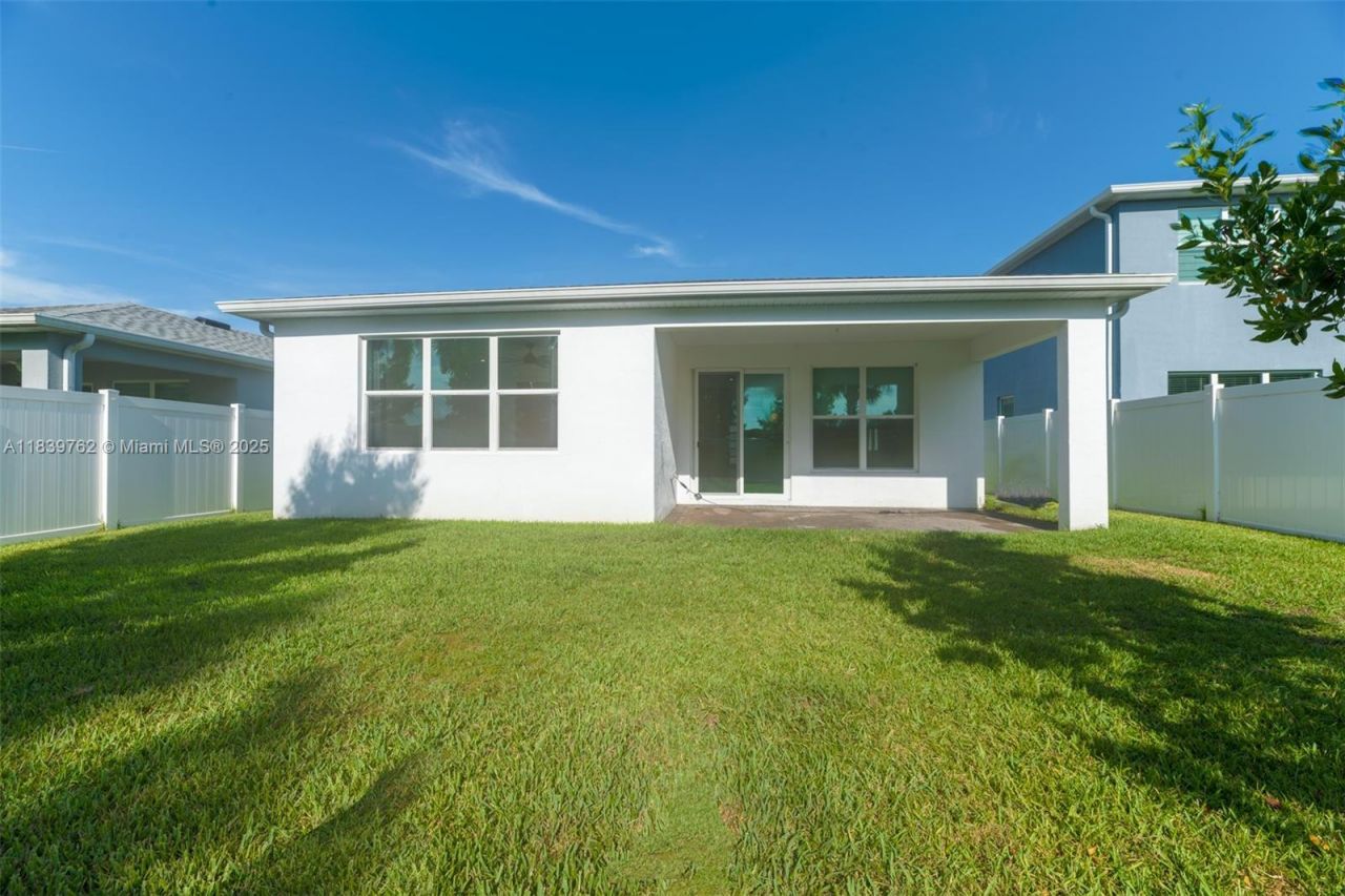 10669 SW Gloriana St, Port Saint Lucie, FL 34987 Photo