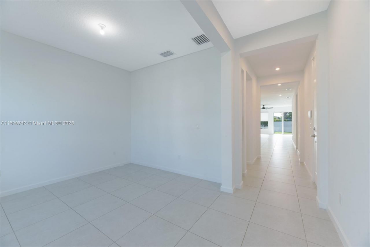 10669 SW Gloriana St, Port Saint Lucie, FL 34987 Photo