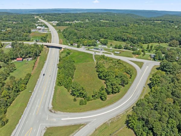 876 College St, Spencer, TN 38585