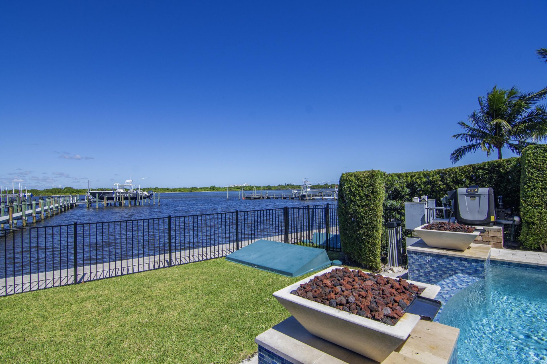 1470 E Seaway Drive E, Unit 4, Fort Pierce, FL 34949 Photo