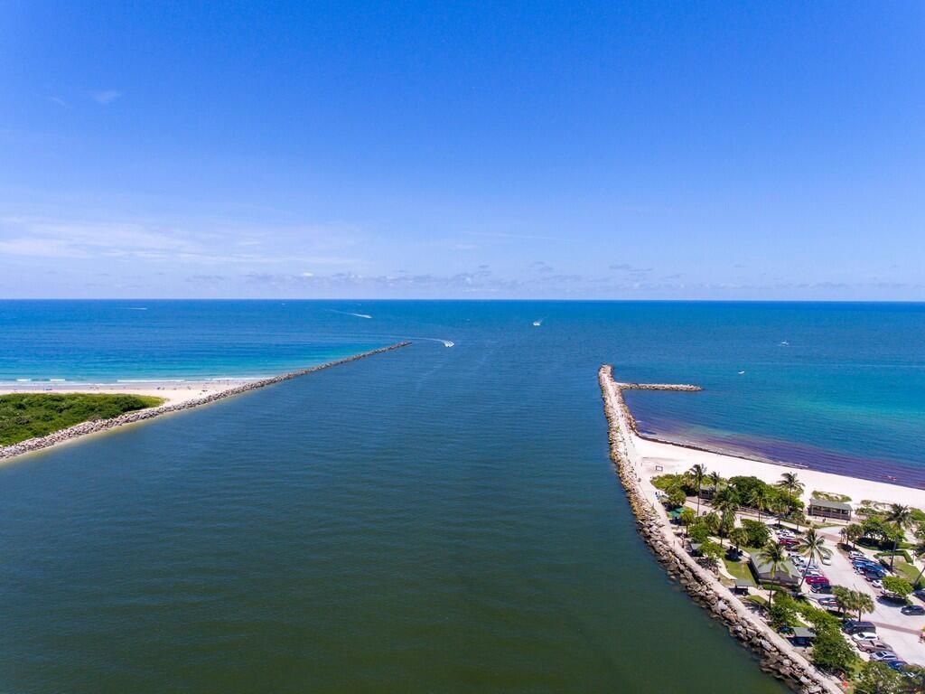 1470 E Seaway Drive E, Unit 4, Fort Pierce, FL 34949 Photo