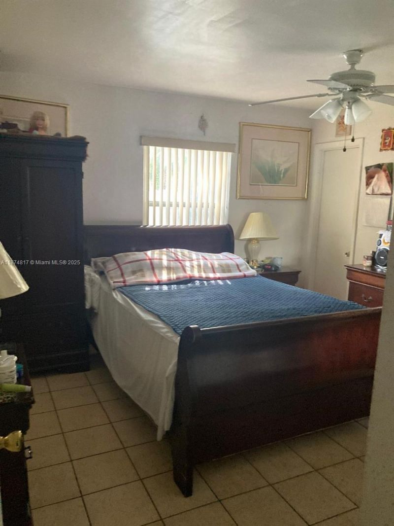 580 NW 136th St, North Miami, FL 33168 Photo