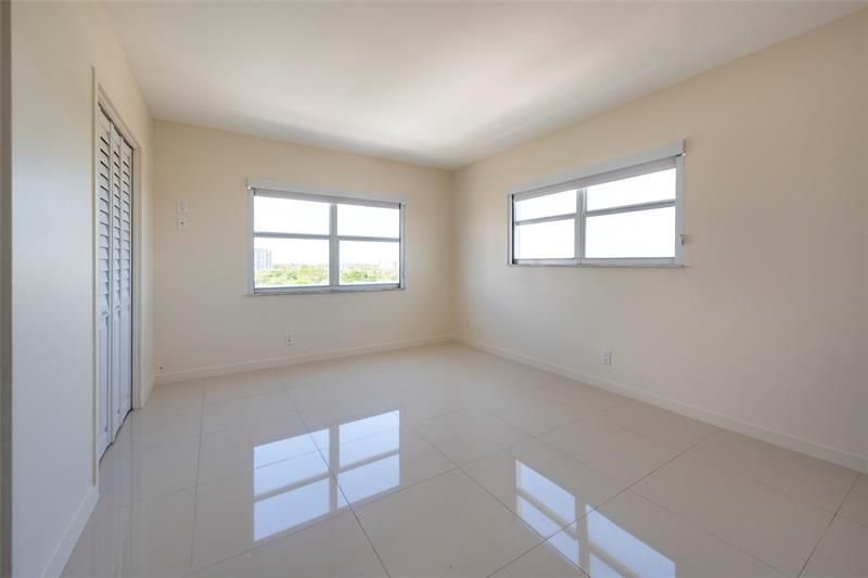 2555 NE 11th Street, Unit 902, Fort Lauderdale, FL 33304 Photo