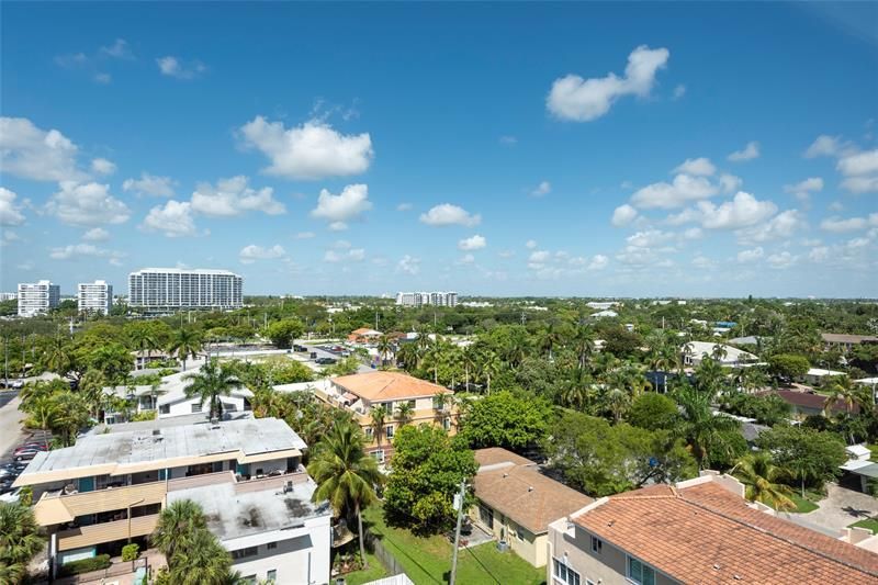 2555 NE 11th Street, Unit 902, Fort Lauderdale, FL 33304 Photo