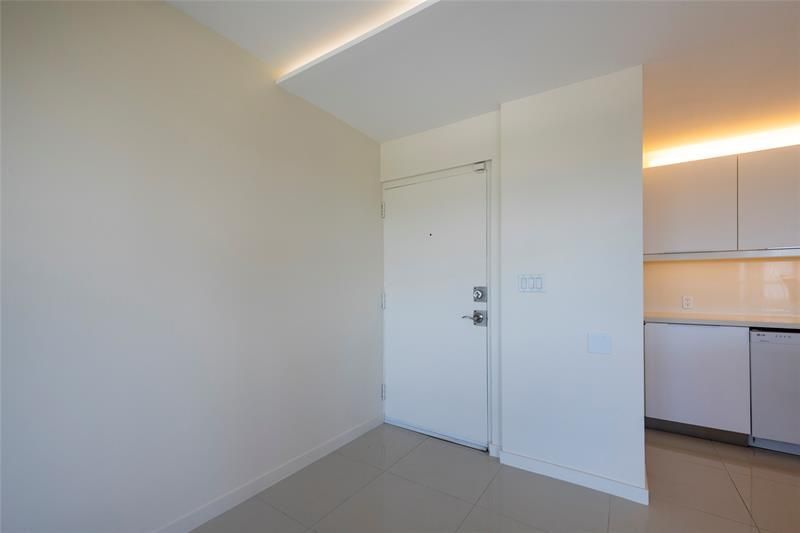 2555 NE 11th Street, Unit 902, Fort Lauderdale, FL 33304 Photo