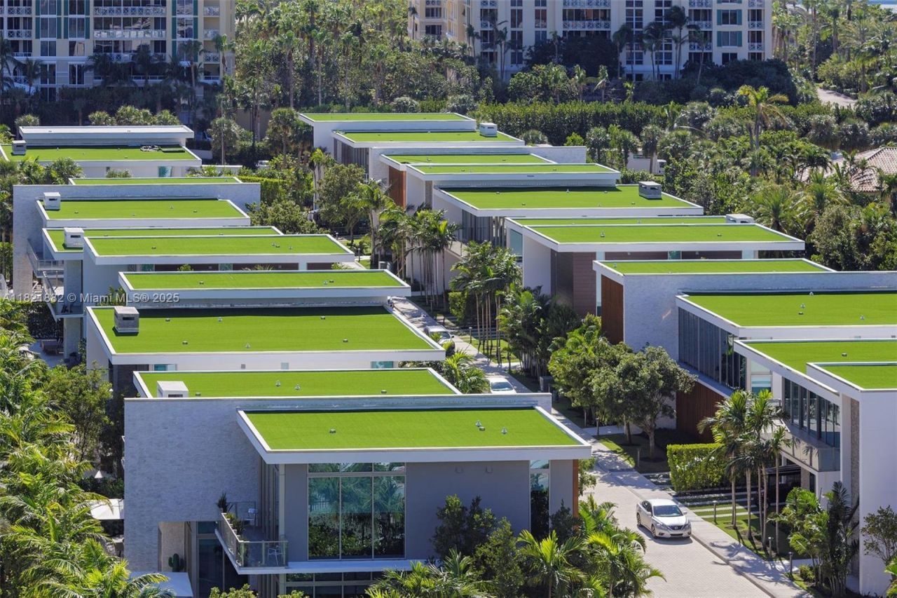 201 Crandon Blvd, Unit 439, Key Biscayne, FL 33149 Photo