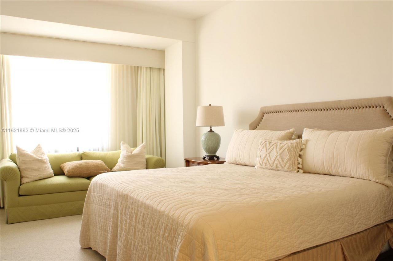 201 Crandon Blvd, Unit 439, Key Biscayne, FL 33149 Photo