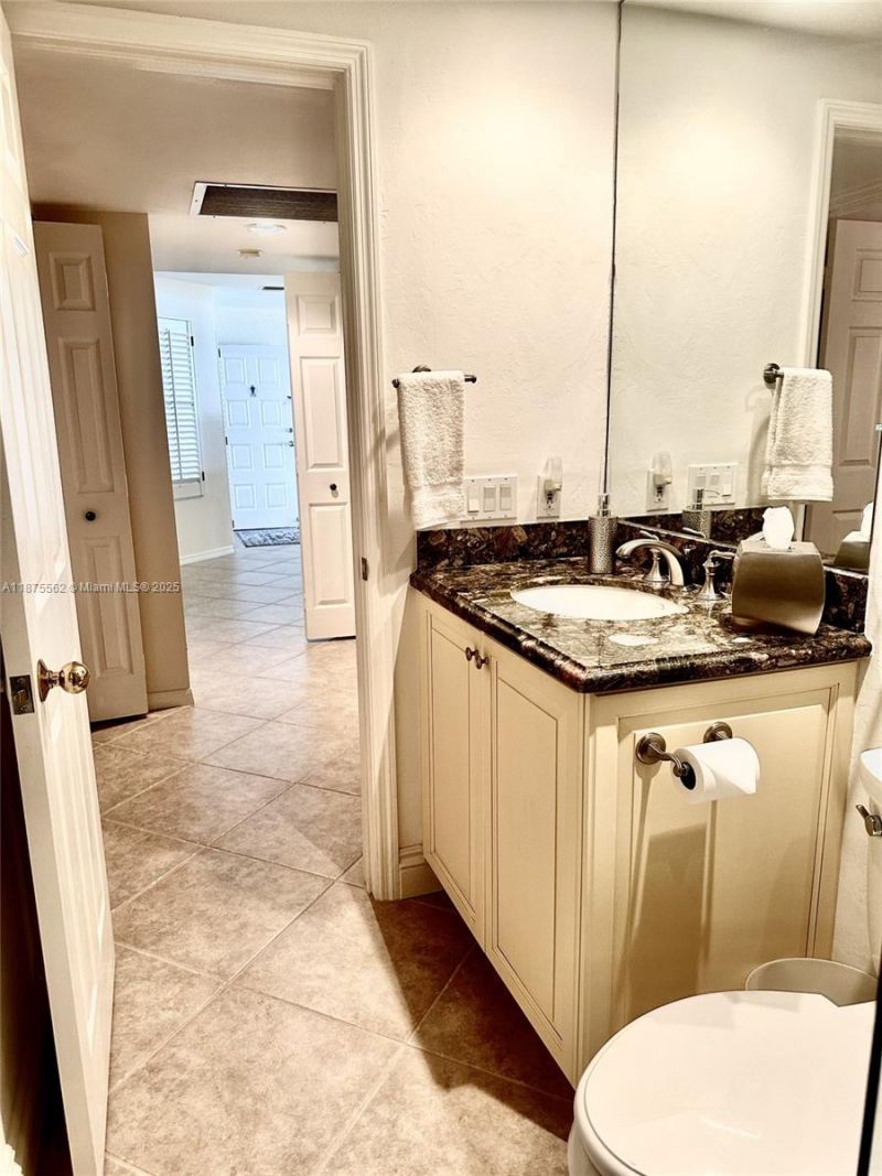 257 Barefoot Beach Blvd, Unit 502, Bonita Springs, FL 34134 Photo