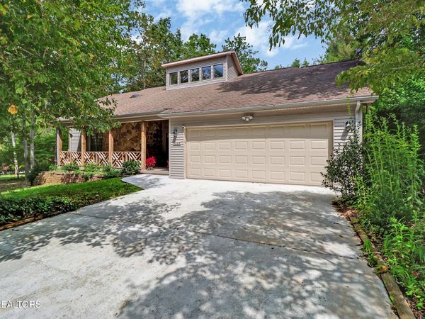 124 Trafalgar Drive, Crossville, TN 38558