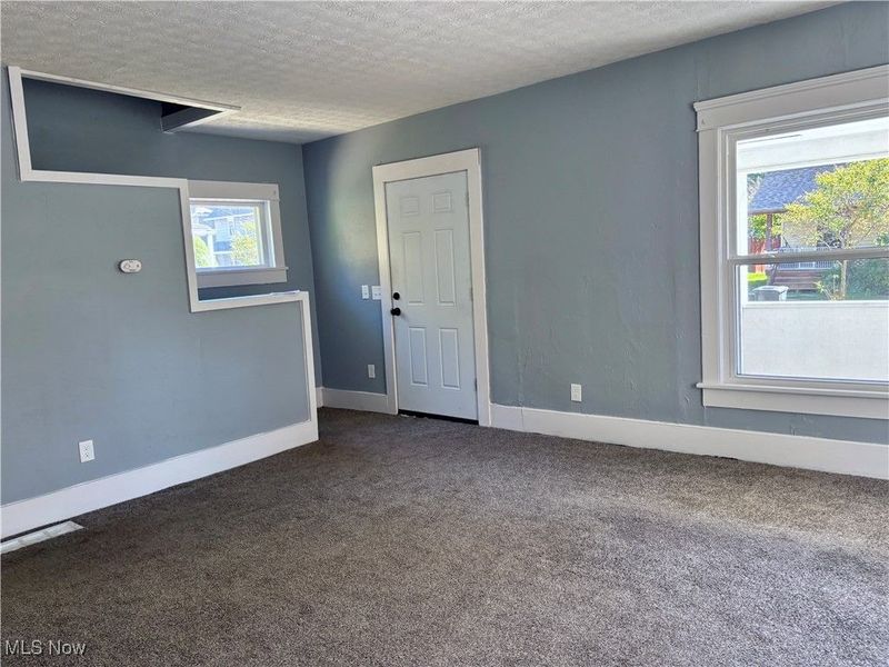 1062 Big Falls Avenue, Akron, OH 44310 Photo 4