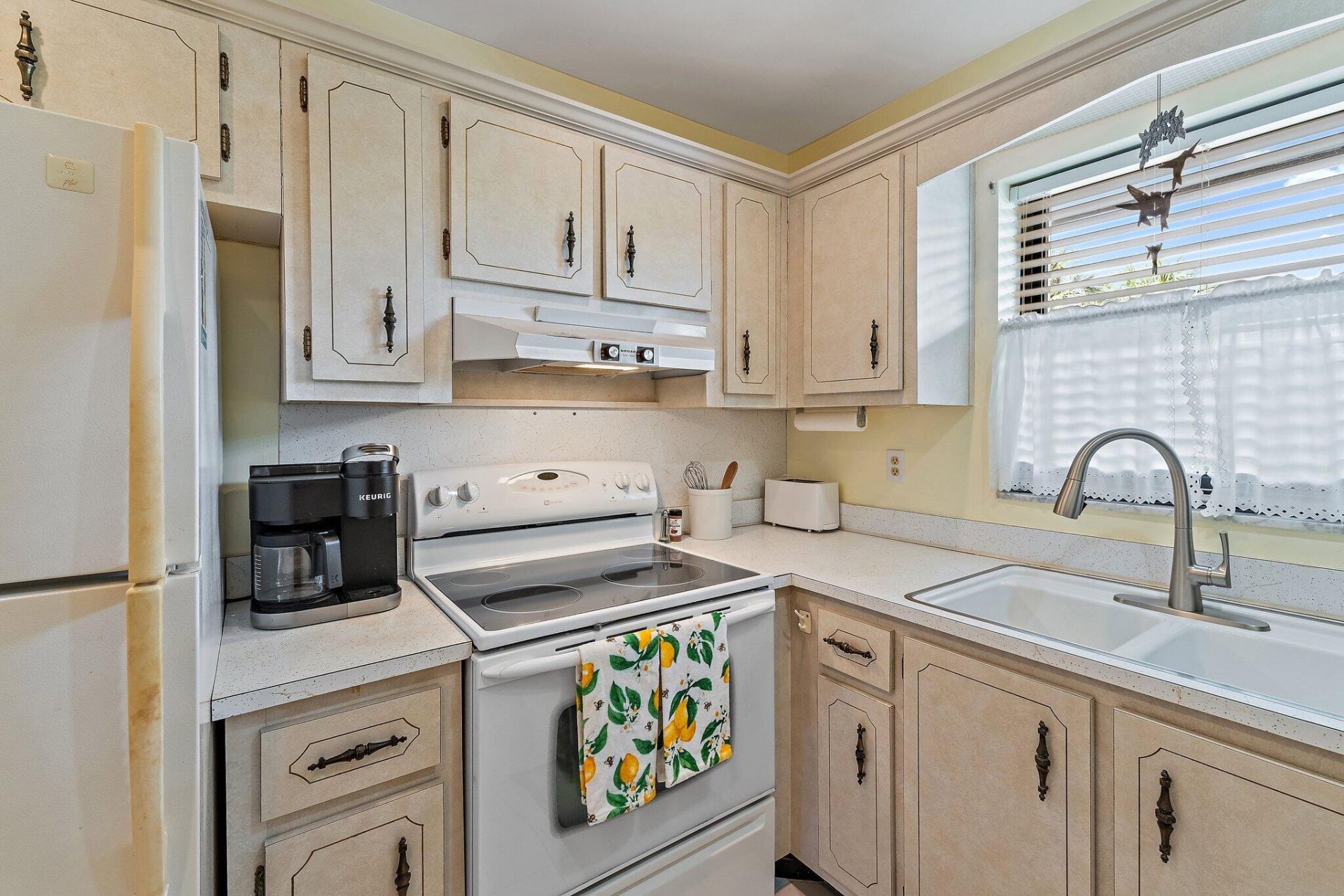 755 Saturn, Unit H 206, Jupiter, FL 33477 Photo