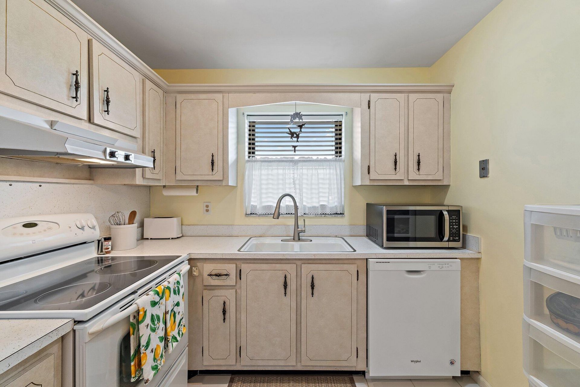 755 Saturn, Unit H 206, Jupiter, FL 33477 Photo