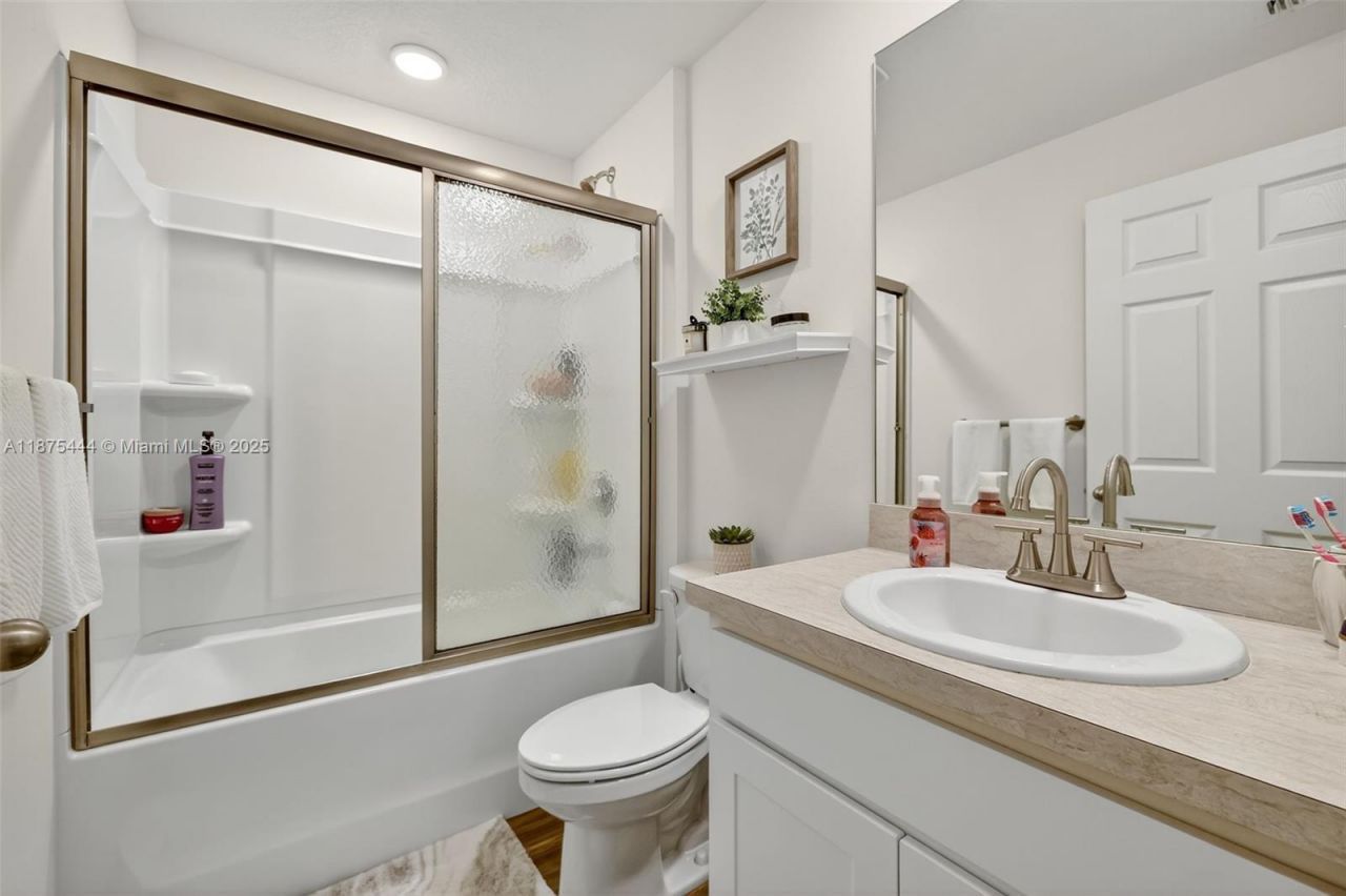 1049 SW California Blvd, Port Saint Lucie, FL 34953 Photo