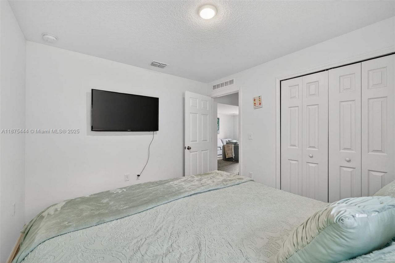 1049 SW California Blvd, Port Saint Lucie, FL 34953 Photo