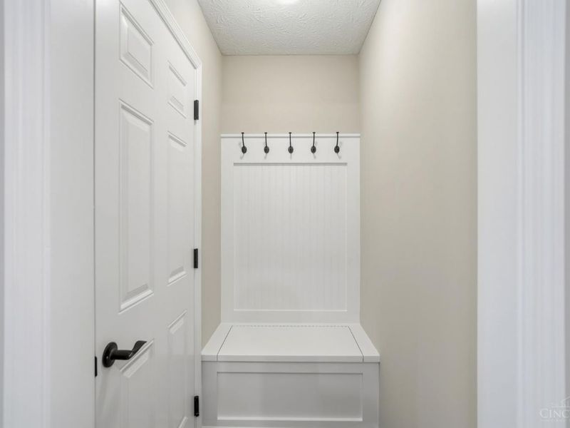 90 Timber Creek Drive, Carlisle, OH 45005 Photo 10