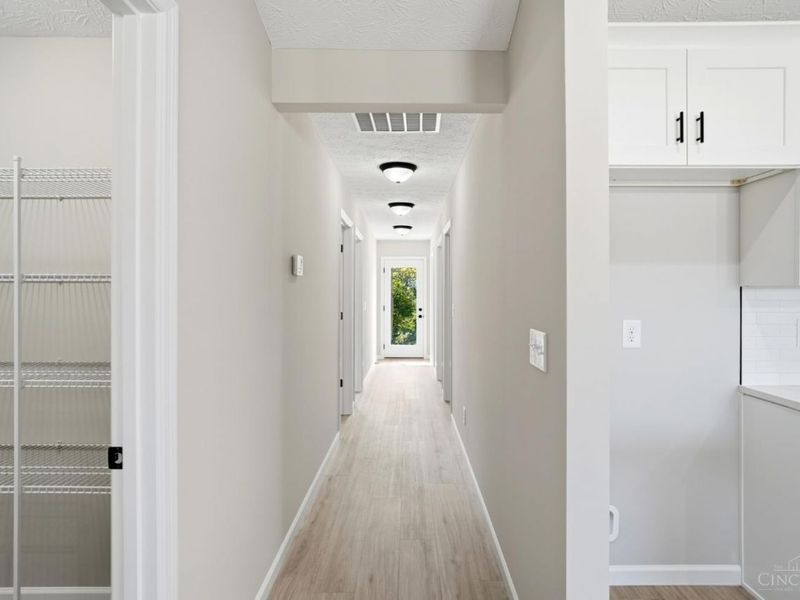 90 Timber Creek Drive, Carlisle, OH 45005 Photo 11