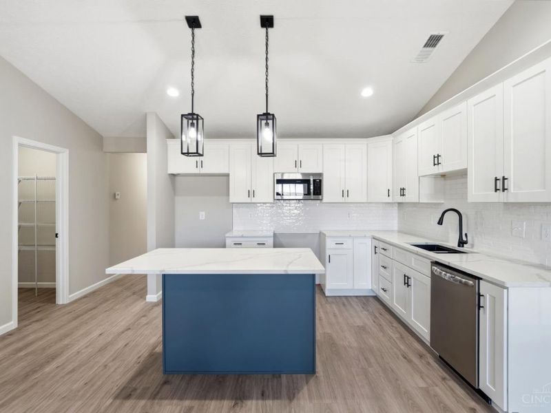 90 Timber Creek Drive, Carlisle, OH 45005 Photo 6