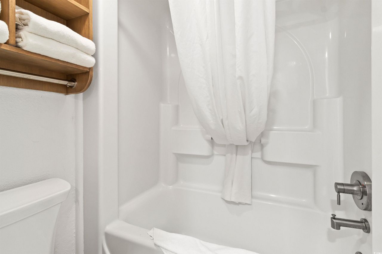 3000 N Ocean Blvd. Photo 23