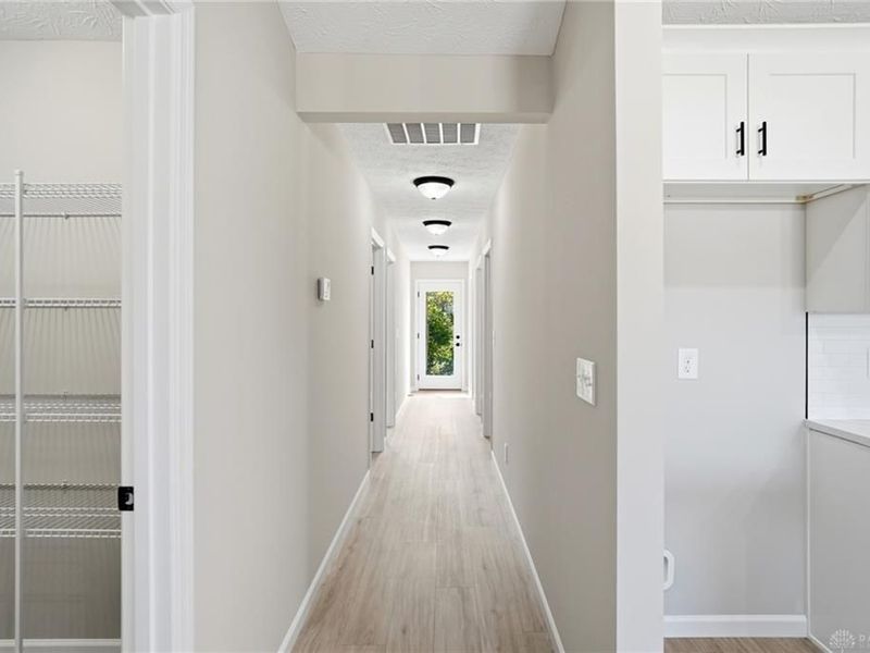 90 Timber Creek Drive, Carlisle, OH 45005 Photo 11