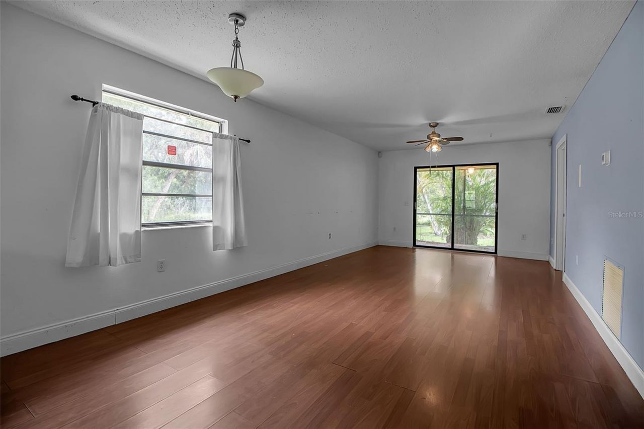 4625 Summerwind Drive, Unit 13, Sarasota, FL 34234 Photo