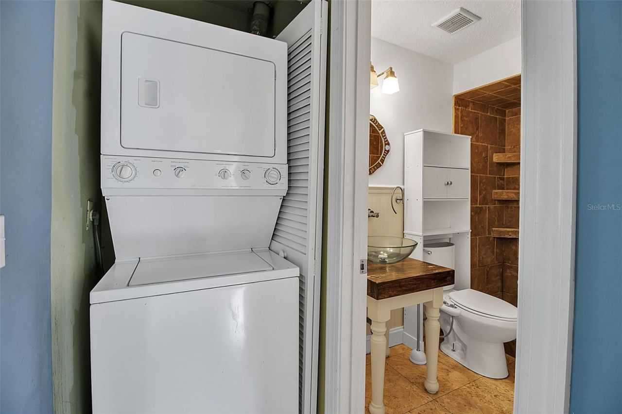 4625 Summerwind Drive, Unit 13, Sarasota, FL 34234 Photo