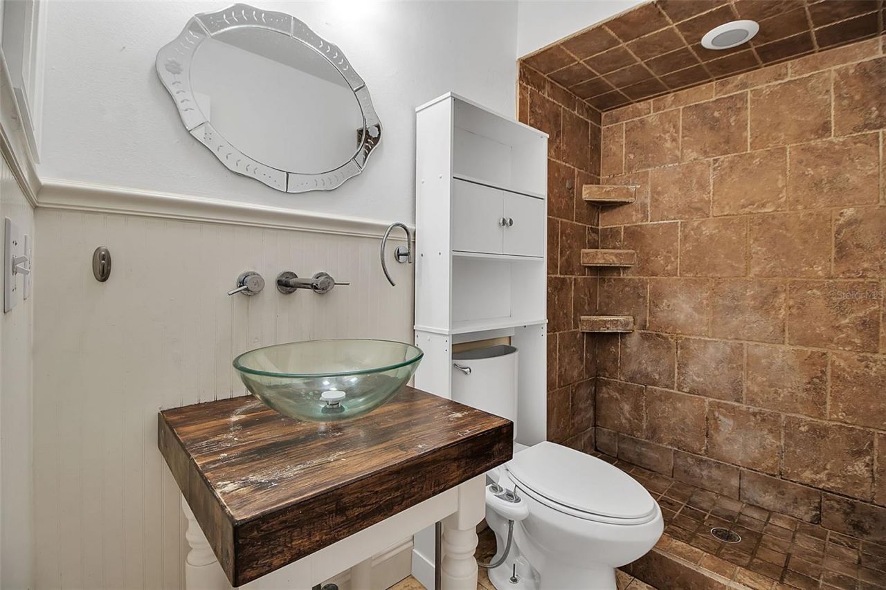 4625 Summerwind Drive, Unit 13, Sarasota, FL 34234 Photo