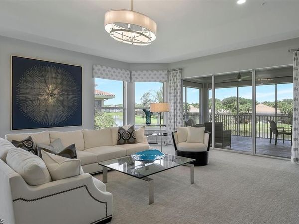 1855 Les Chateaux BLVD, Unit 5-201, NAPLES, FL 34109