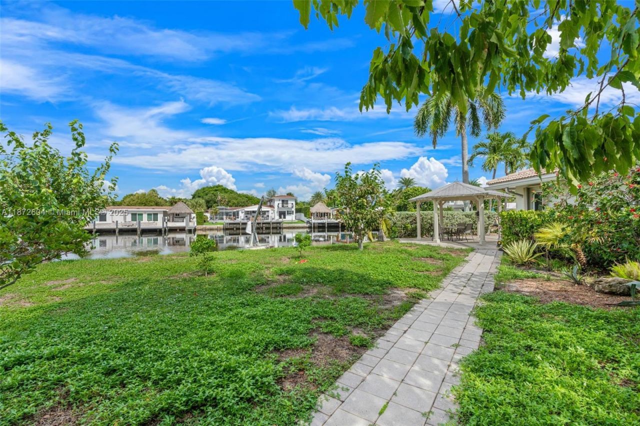 2401 Fryer Pt, Fort Lauderdale, FL 33305 Photo