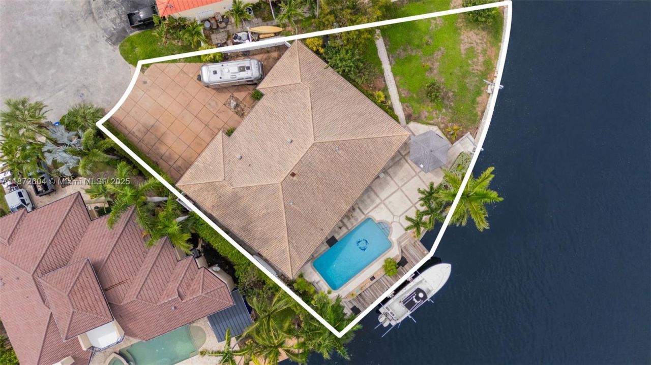 2401 Fryer Pt, Fort Lauderdale, FL 33305 Photo