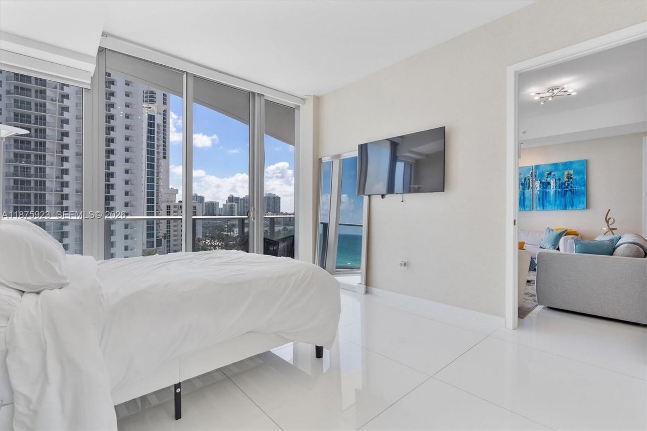 17475 Collins Ave, Unit 503, Sunny Isles Beach, FL 33160 Photo