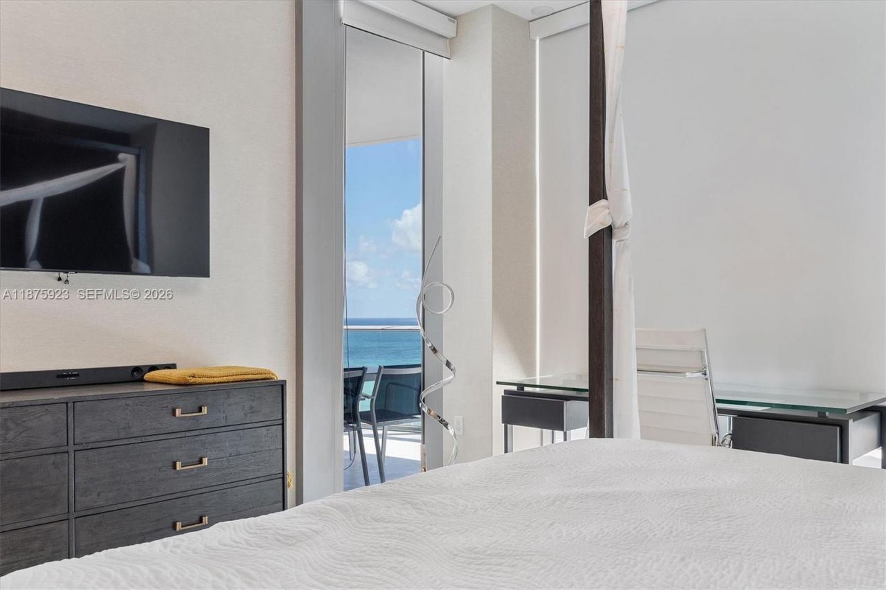 17475 Collins Ave, Unit 503, Sunny Isles Beach, FL 33160 Photo