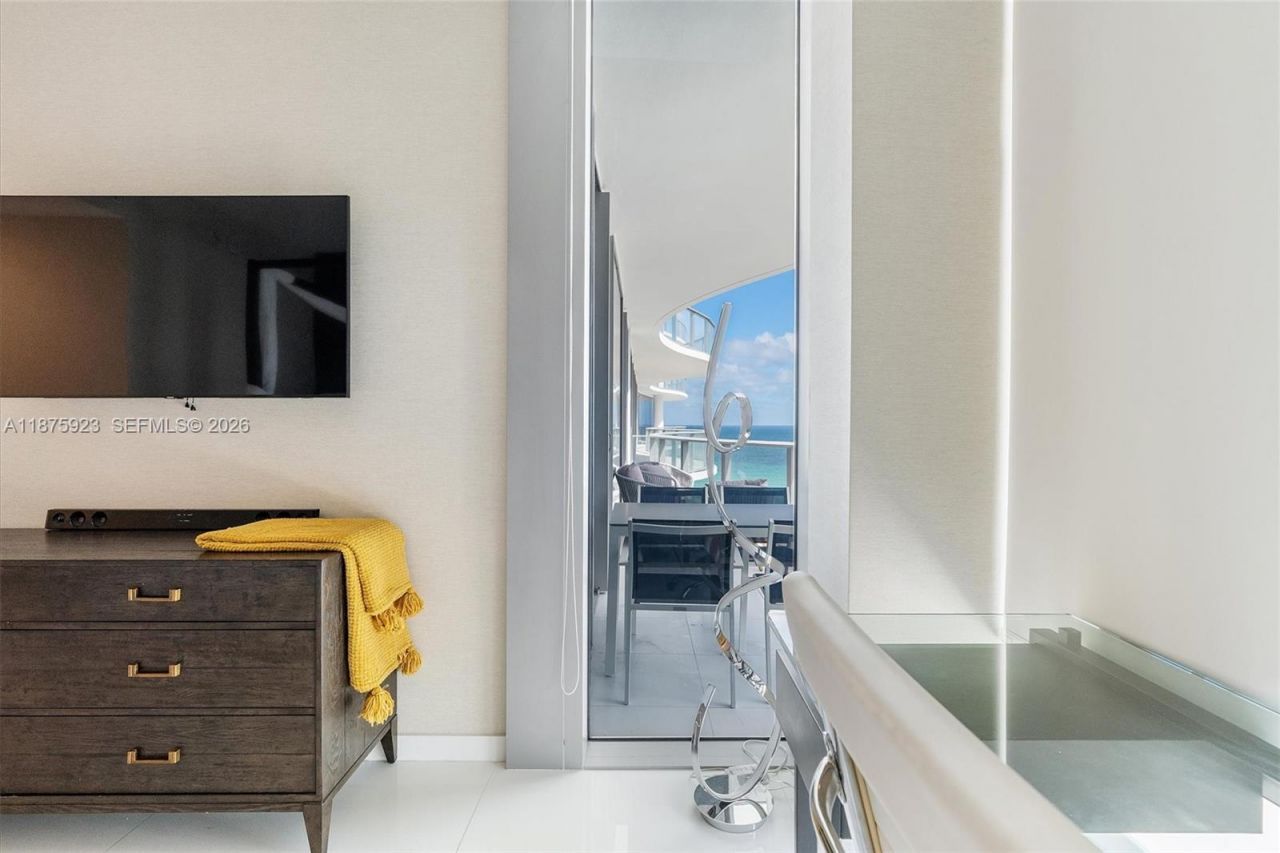 17475 Collins Ave, Unit 503, Sunny Isles Beach, FL 33160 Photo