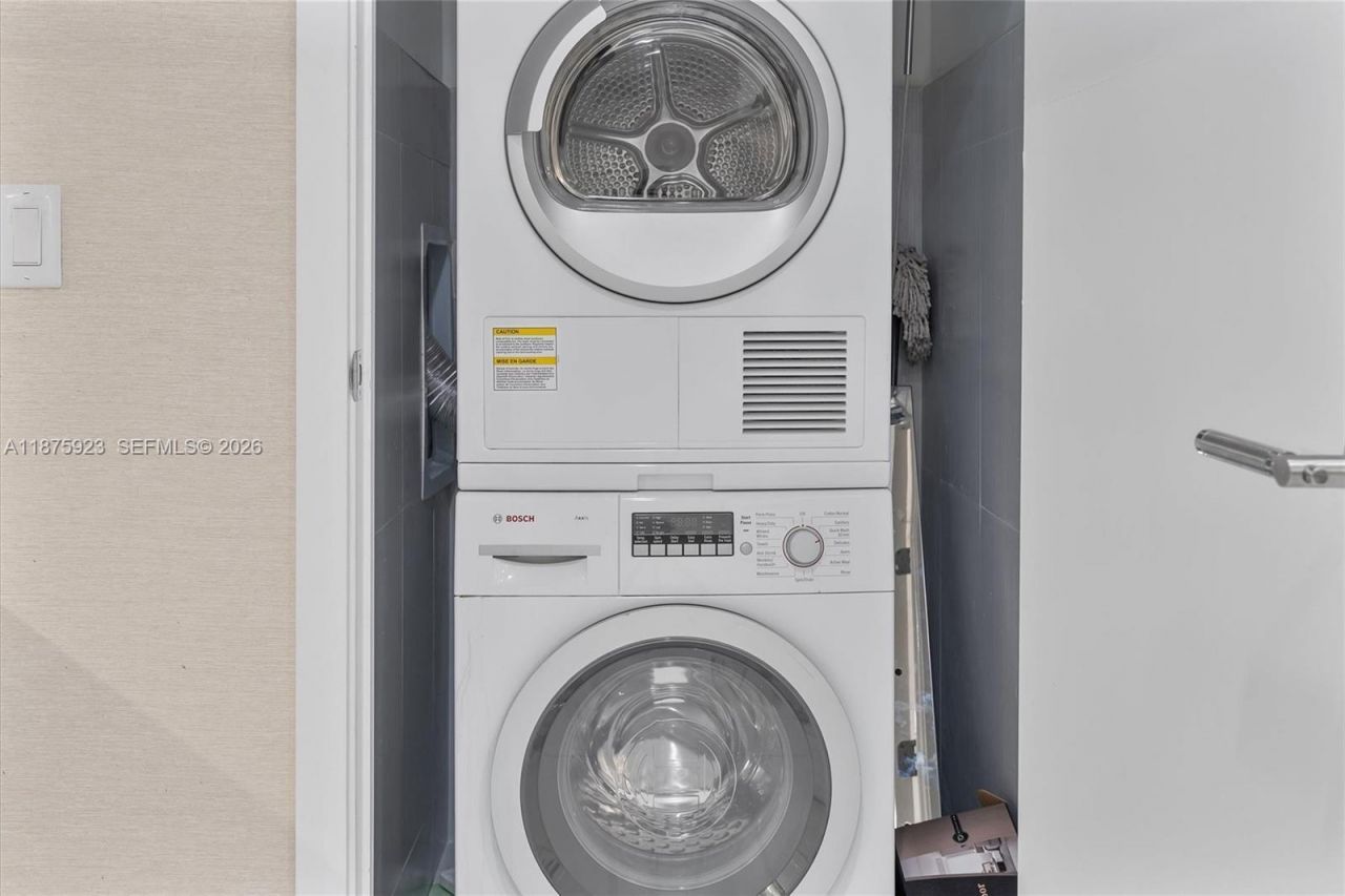 17475 Collins Ave, Unit 503, Sunny Isles Beach, FL 33160 Photo