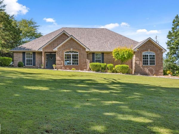61 Bluff Road, Hardy, AR 72542