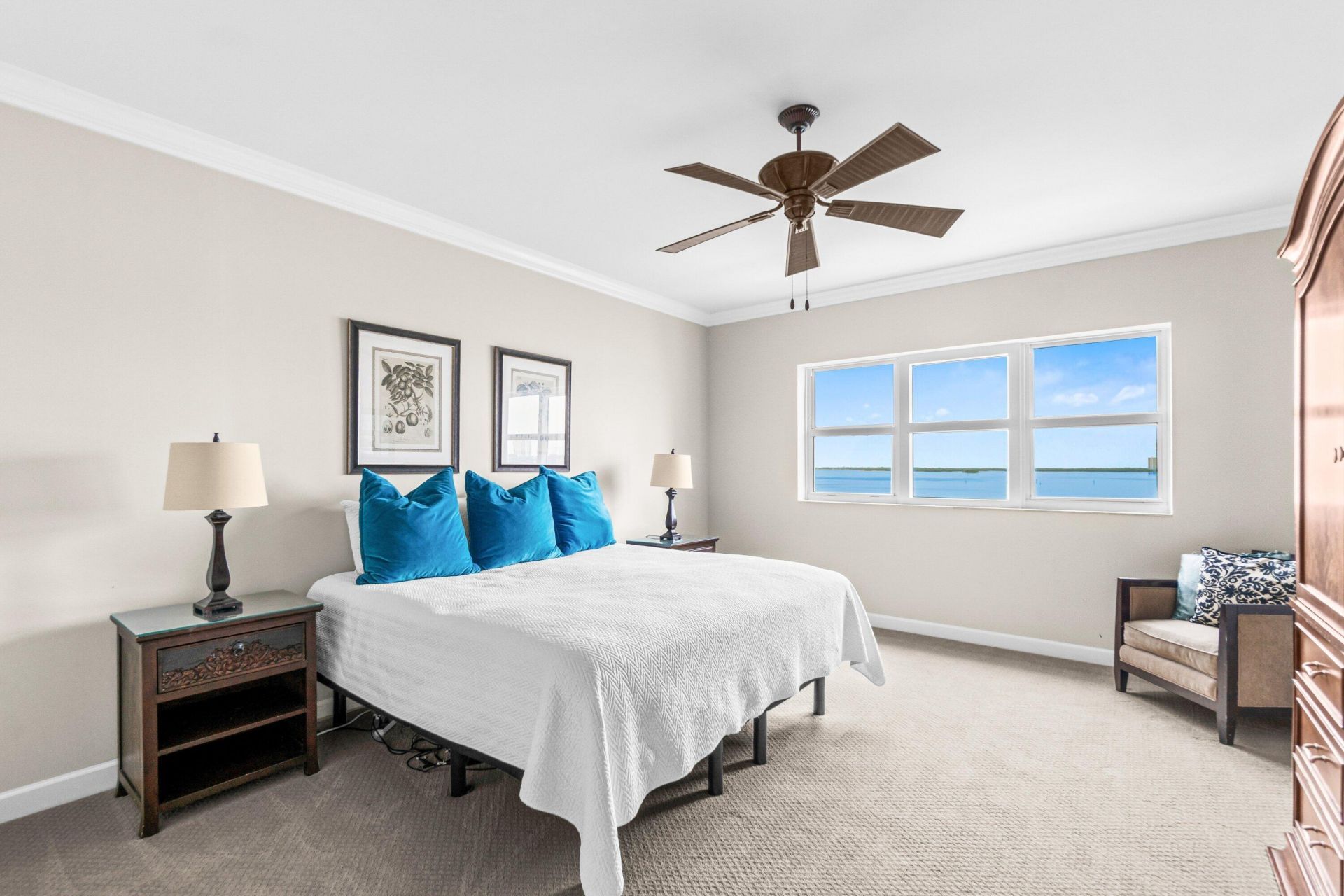 2650 Lake Shore Drive, Unit 703, Riviera Beach, FL 33404 Photo