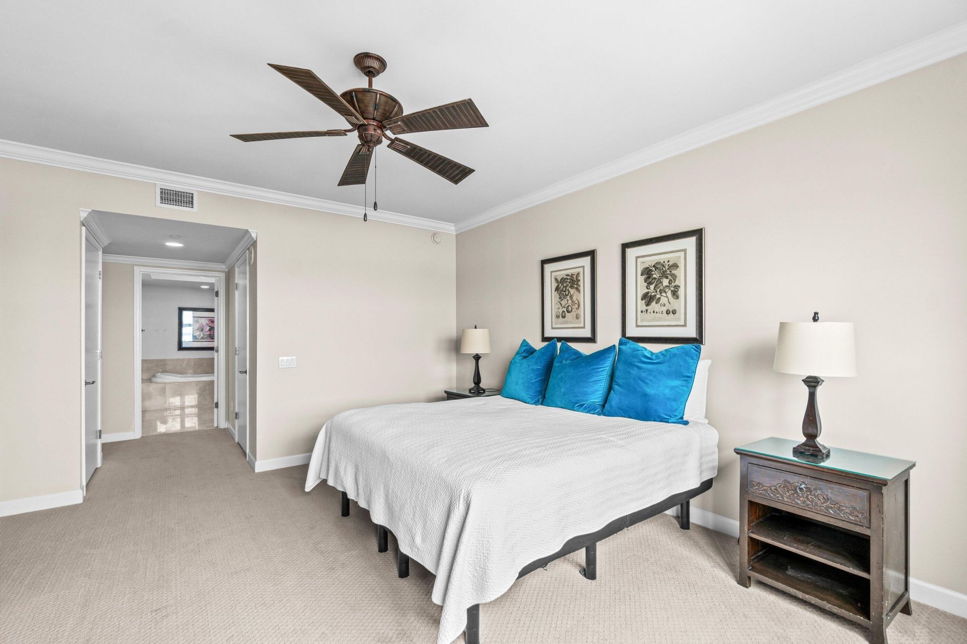 2650 Lake Shore Drive, Unit 703, Riviera Beach, FL 33404 Photo