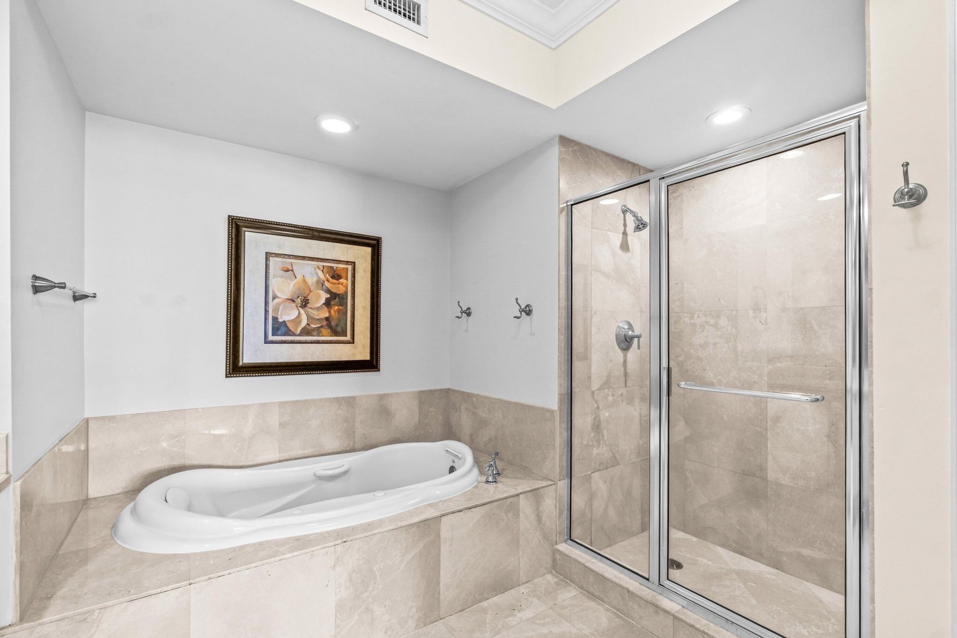 2650 Lake Shore Drive, Unit 703, Riviera Beach, FL 33404 Photo