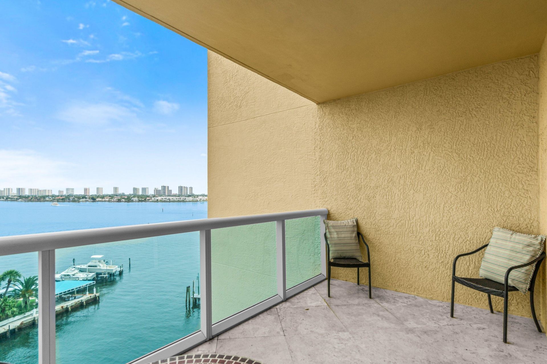 2650 Lake Shore Drive, Unit 703, Riviera Beach, FL 33404 Photo