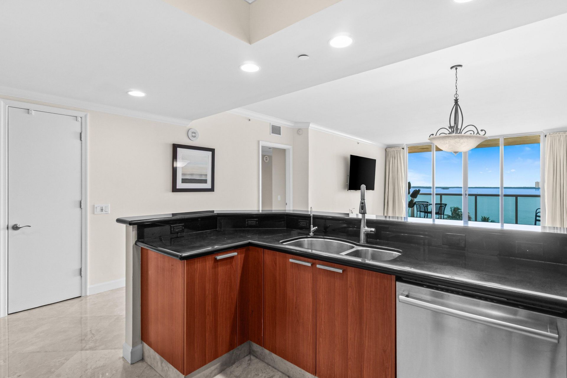 2650 Lake Shore Drive, Unit 703, Riviera Beach, FL 33404 Photo