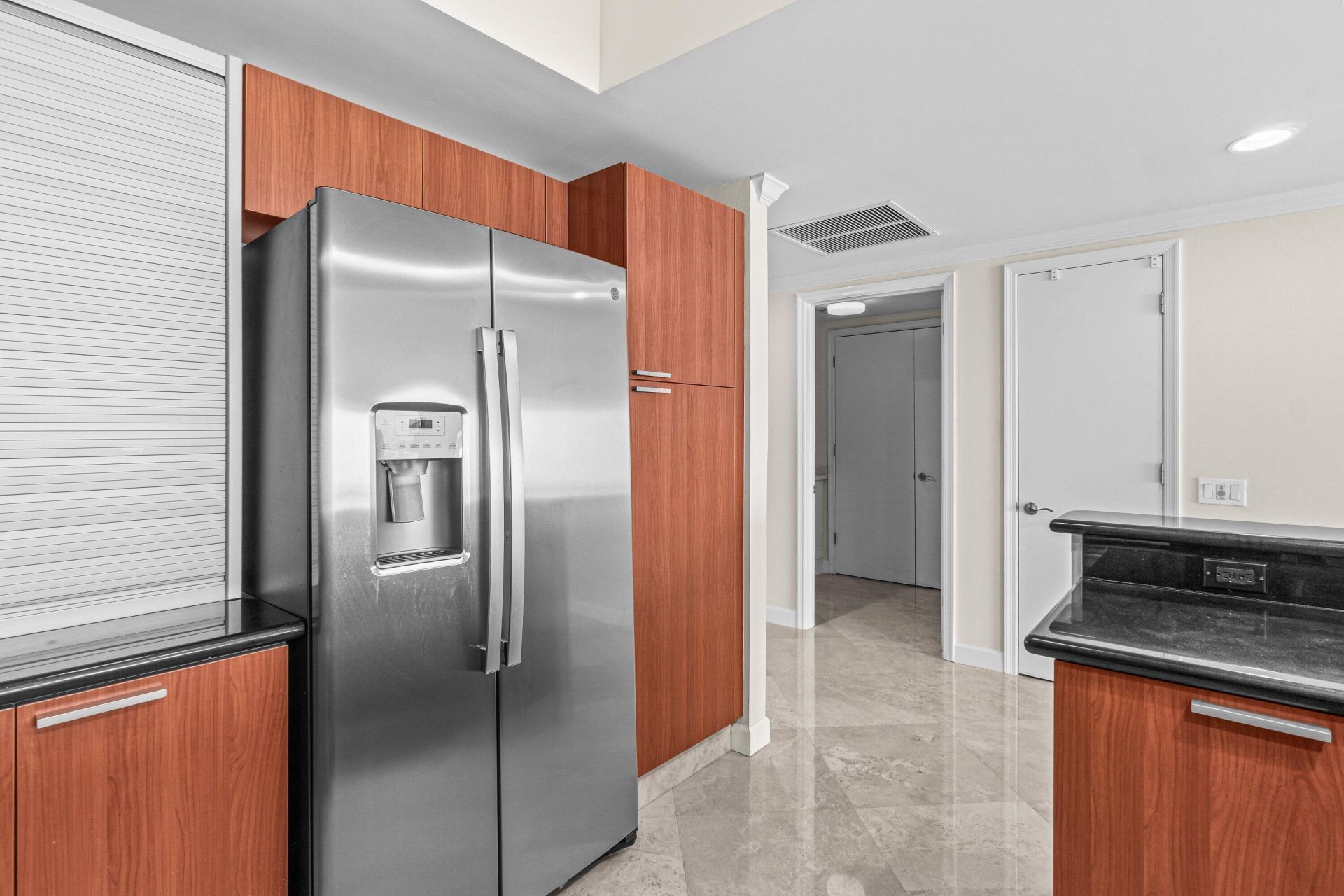 2650 Lake Shore Drive, Unit 703, Riviera Beach, FL 33404 Photo