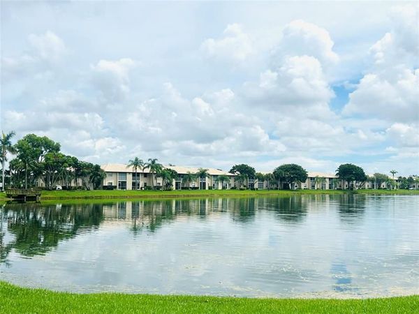 5550 Lakeside Drive, Unit 203, Margate, FL 33063