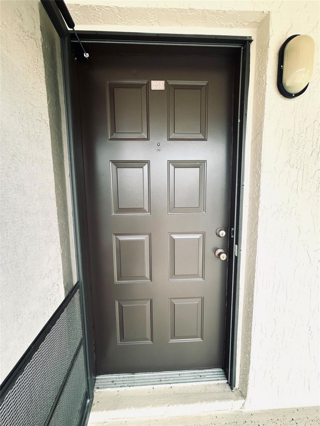 5550 Lakeside Drive, Unit 203, Margate, FL 33063 Photo