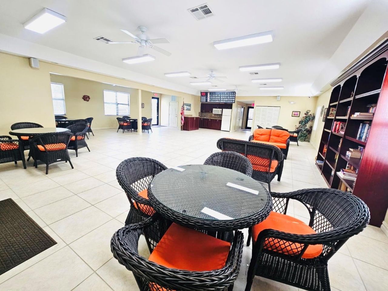 5550 Lakeside Drive, Unit 203, Margate, FL 33063 Photo