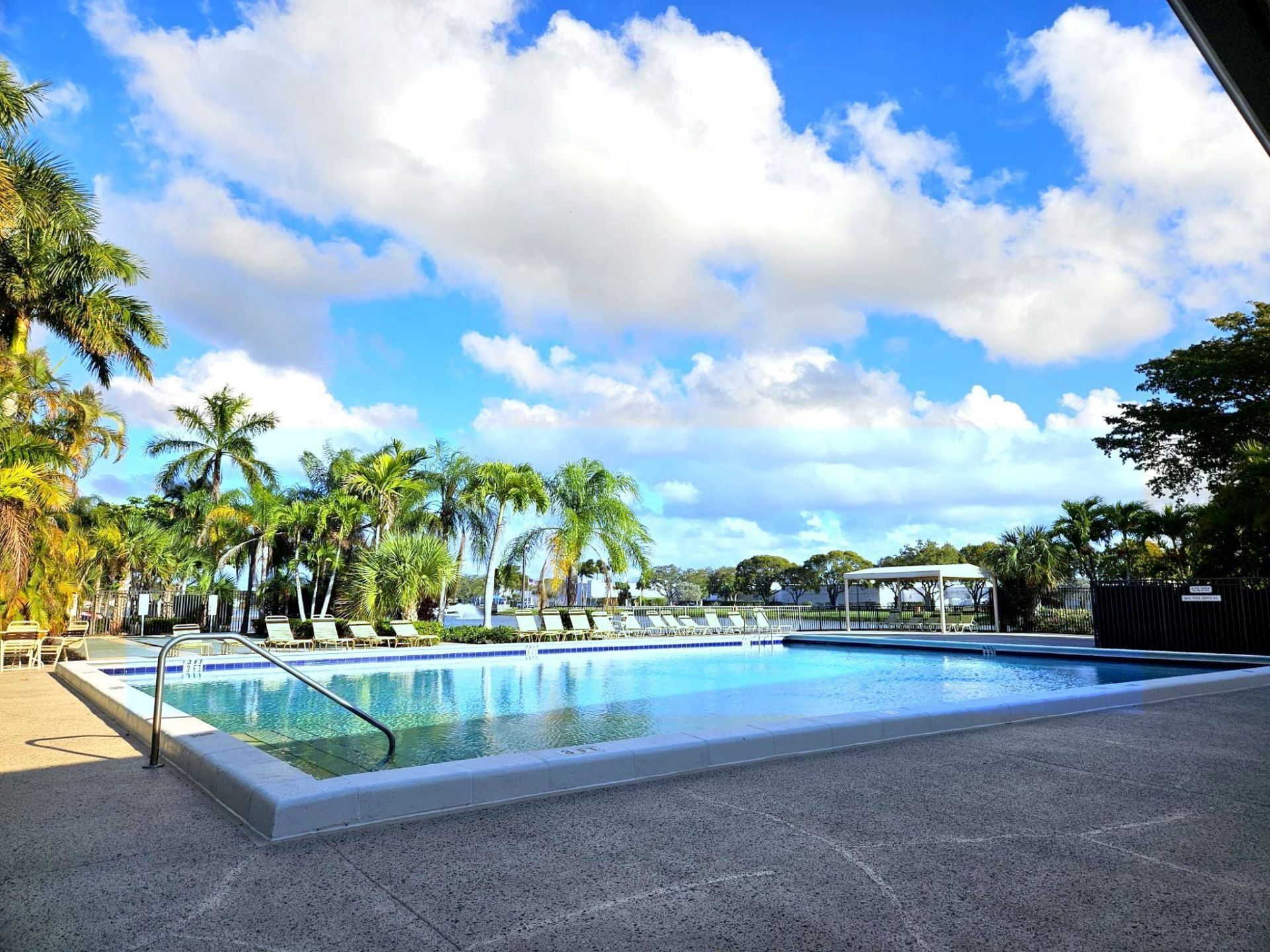 5550 Lakeside Drive, Unit 203, Margate, FL 33063 Photo