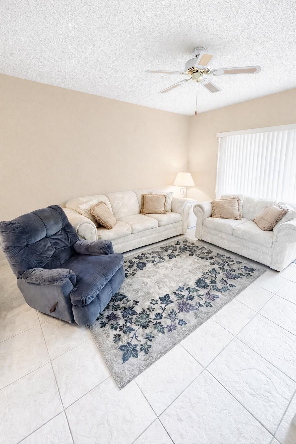 5550 Lakeside Drive, Unit 203, Margate, FL 33063 Photo