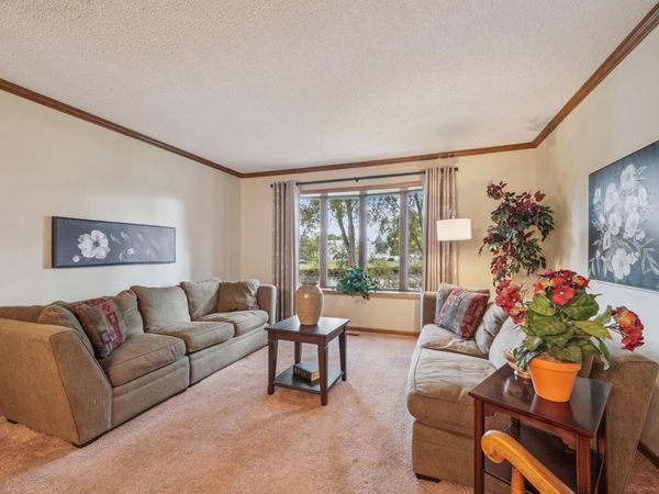 2550 Moundsview Drive, Unit 49, Mounds View, MN 55112