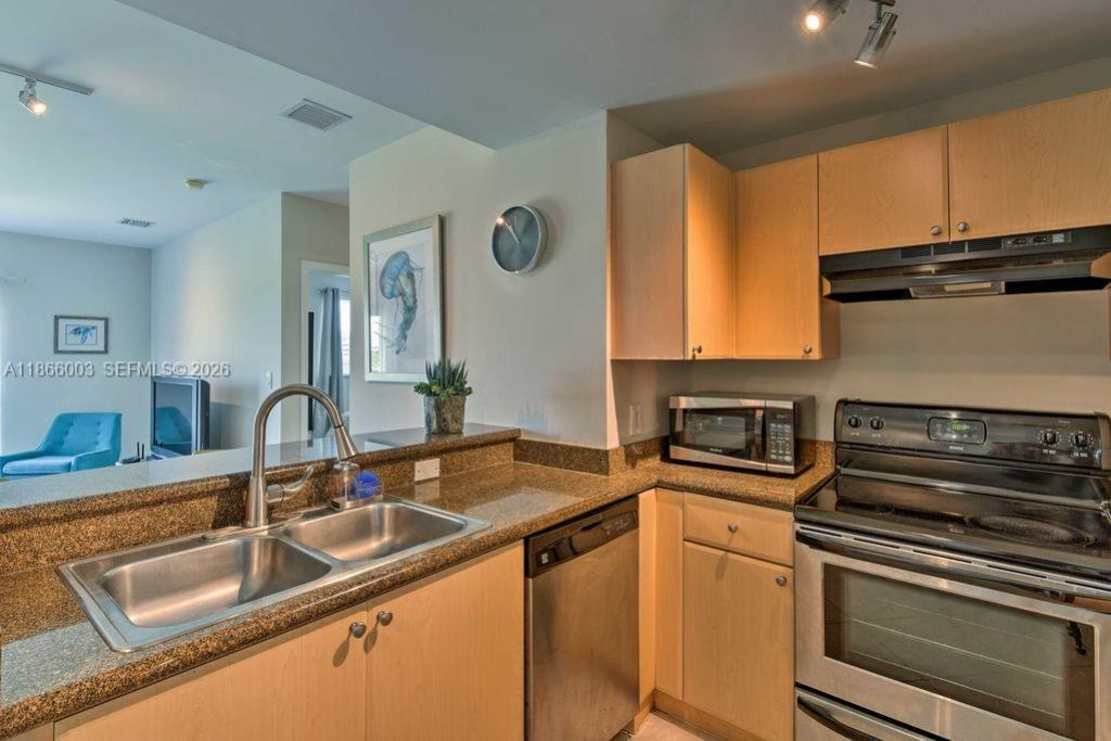 2280 SW 32nd Ave, Unit 509, Miami, FL 33145 Photo