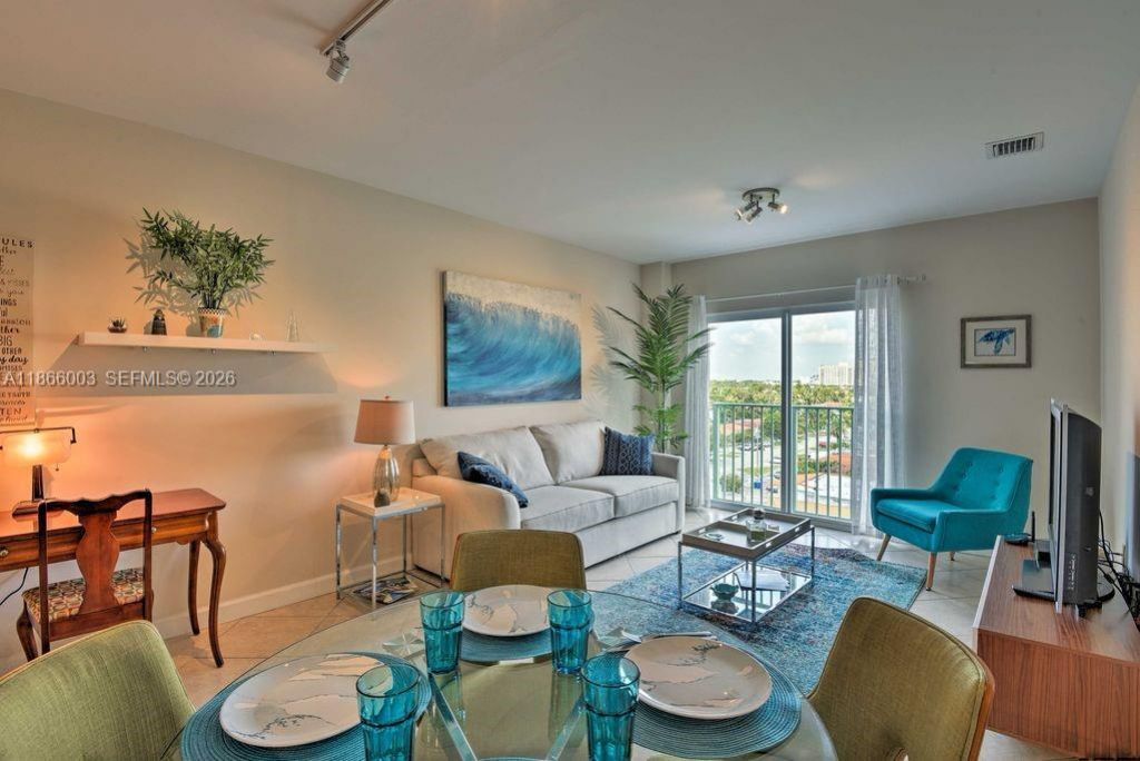 2280 SW 32nd Ave, Unit 509, Miami, FL 33145 Photo